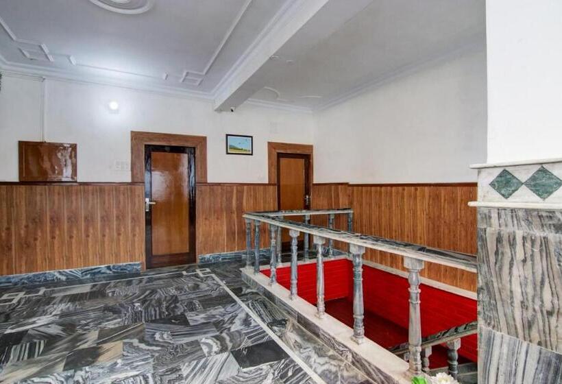 فندق Varuni On Mall Road, Mcleod Ganj, Dharamshala