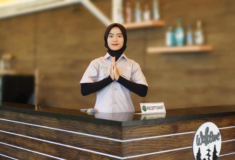 Kema Merbabu Powered By Cocotel