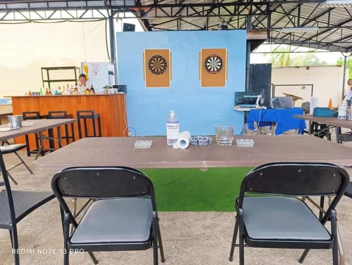 مُتل Daily Travellers Inn & Suites