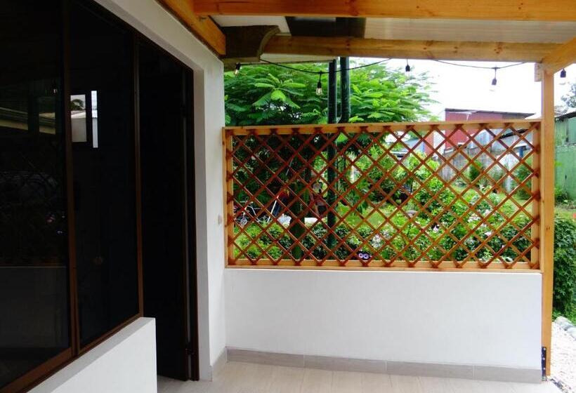 펜션 Airport Green Studio