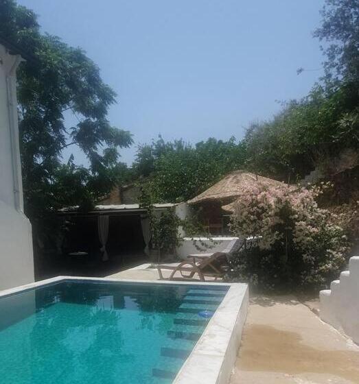 بنسيون Baykus Guesthouse Konukevi