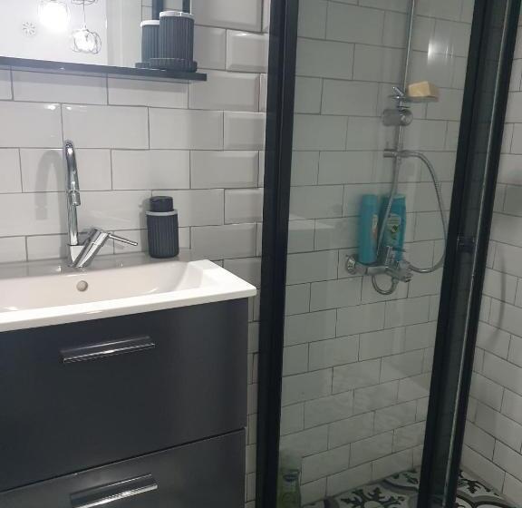 بنسيون Baykus Guesthouse Konukevi