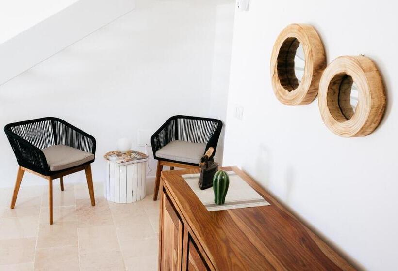 ペンション Borgo Chiancarosa   Trullo E Lamia