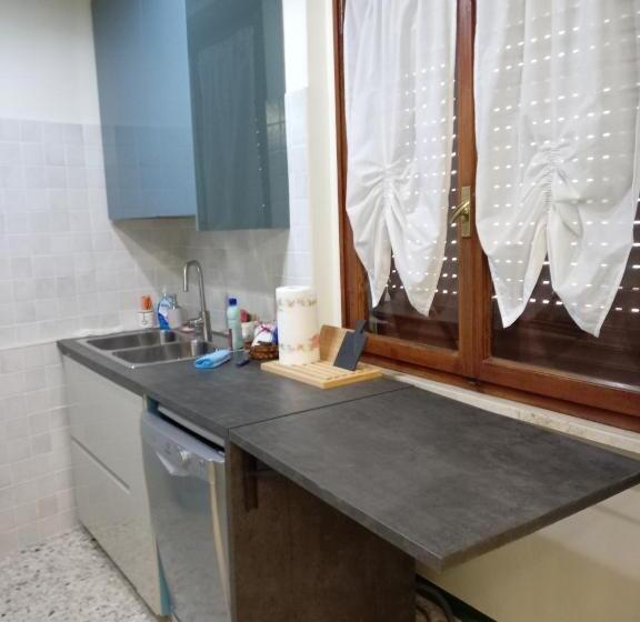 פנסיון Camere Vacanza Foligno Lusitana T