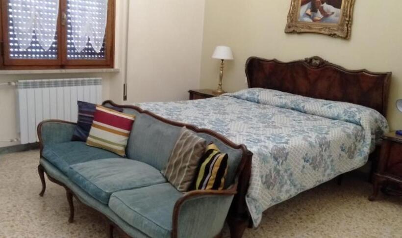 פנסיון Camere Vacanza Foligno Lusitana T2