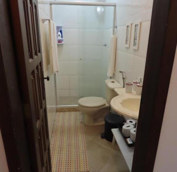 بنسيون Casa Flora