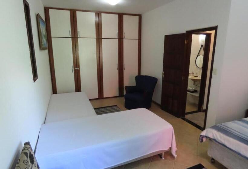 بنسيون Casa Flora