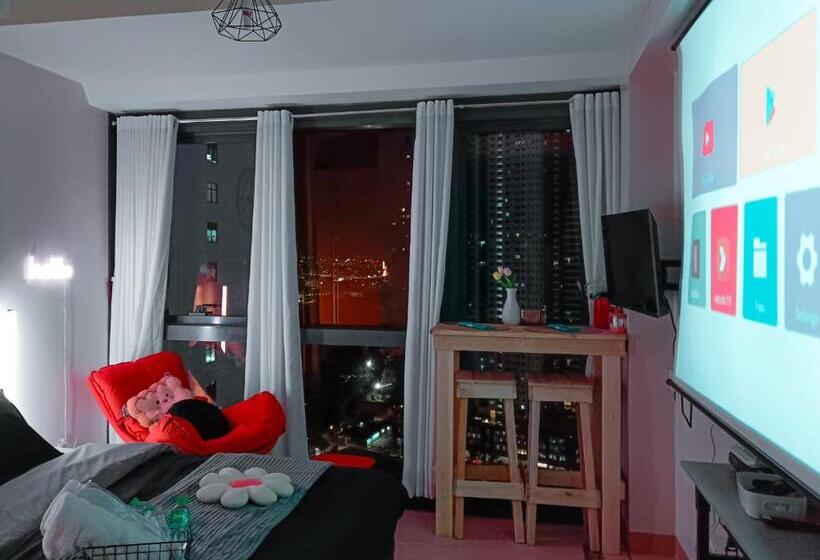 بنسيون Casabay Suite Eastwood Staycation