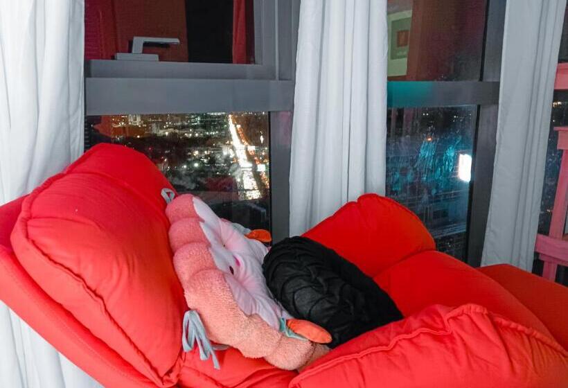 بنسيون Casabay Suite Eastwood Staycation