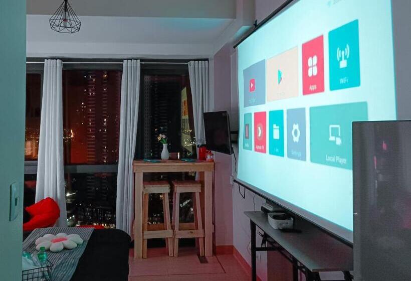 بنسيون Casabay Suite Eastwood Staycation