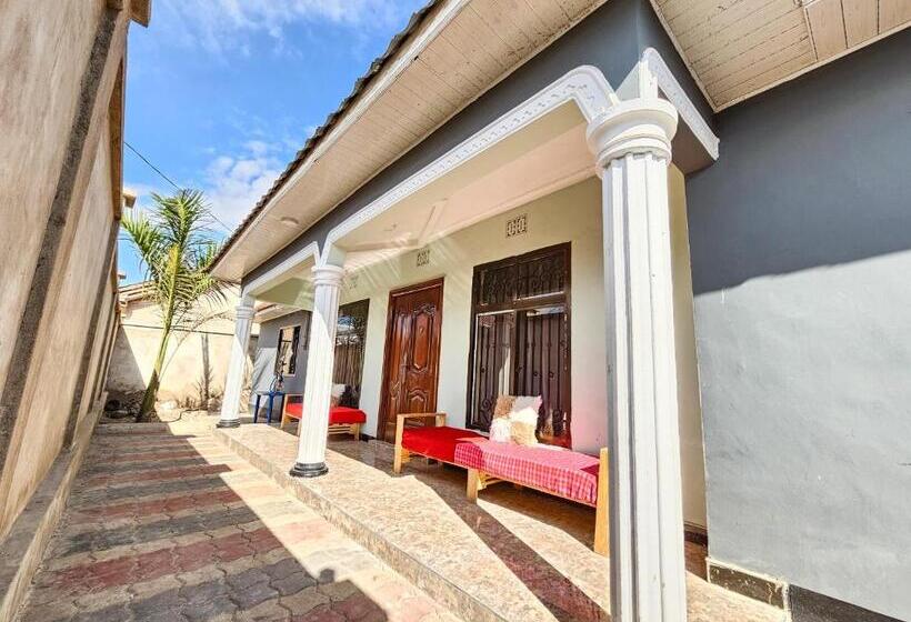 פנסיון Focus Mawio Hostel