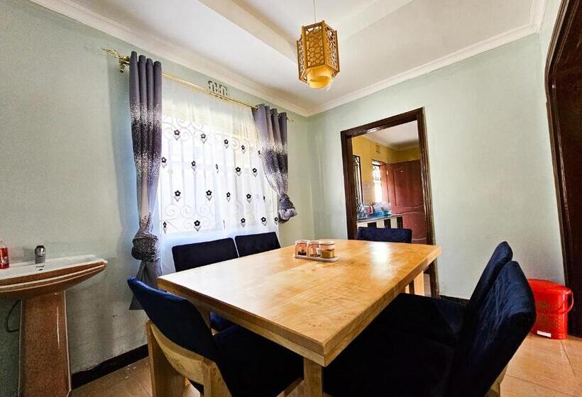 פנסיון Focus Mawio Hostel