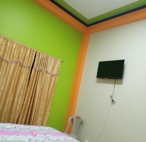 Пансион Hostal Confort Real