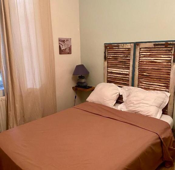 פנסיון L’auberge Espagnole