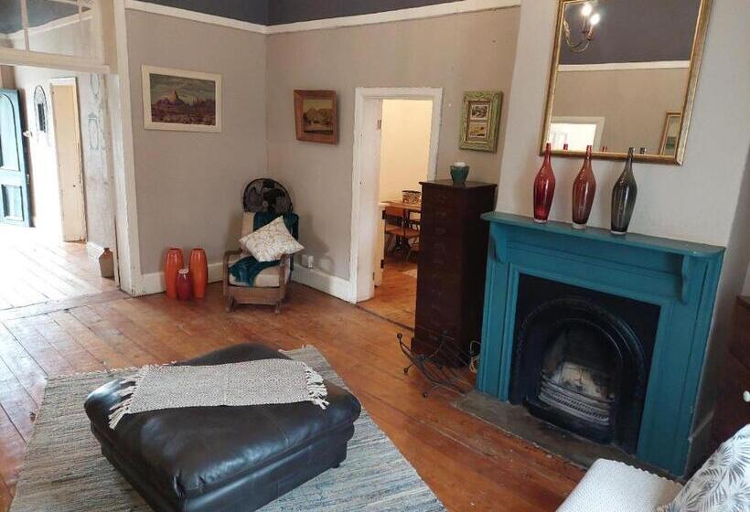 펜션 Living Waters House