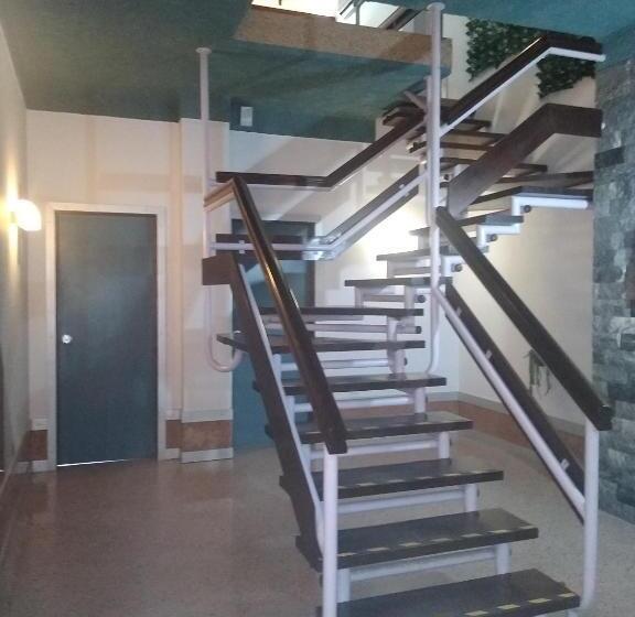 Пансион Melaya Private Rooms