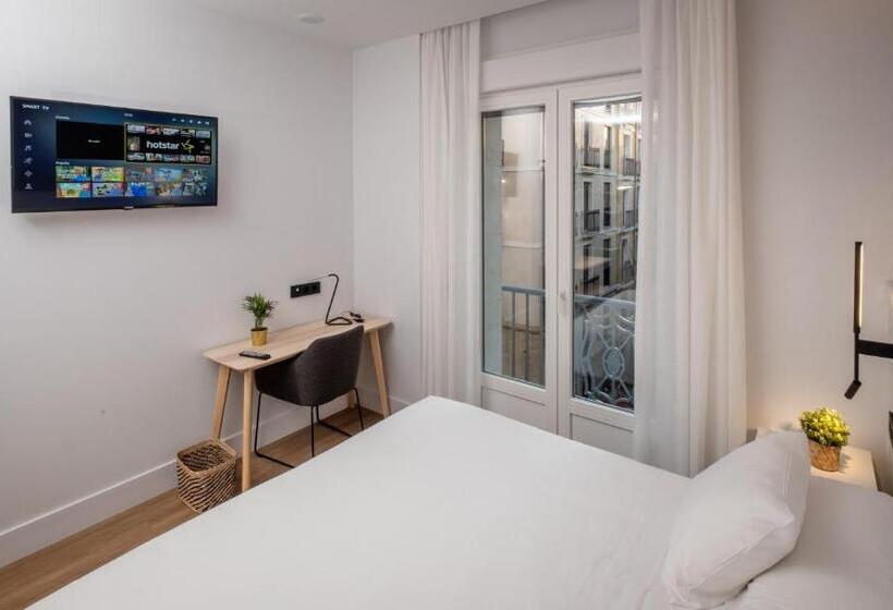 פנסיון Principe De Vergaras Lujo En El Centro De Logroño