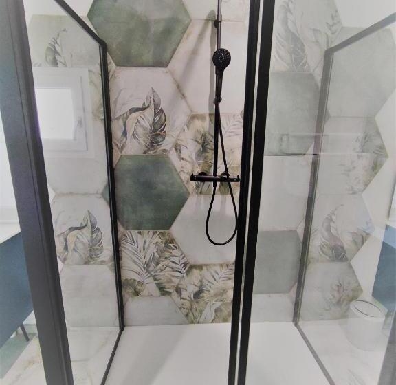 بنسيون Room In House   Undefined