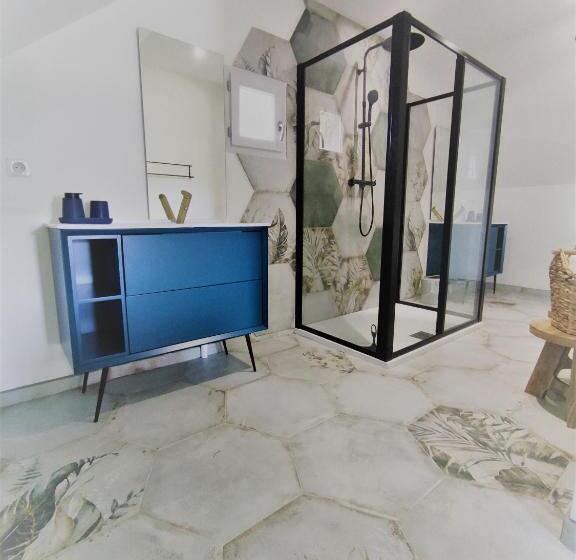 بنسيون Room In House   Undefined