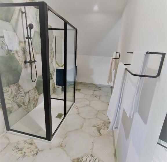 بنسيون Room In House   Undefined