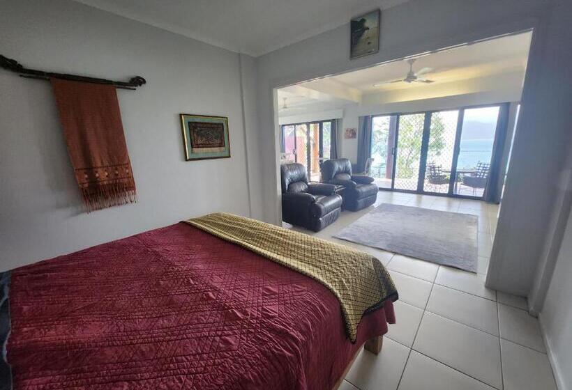 پانسیون Sundowners