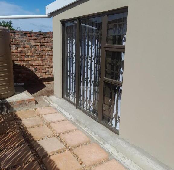 ペンション Tree Haven