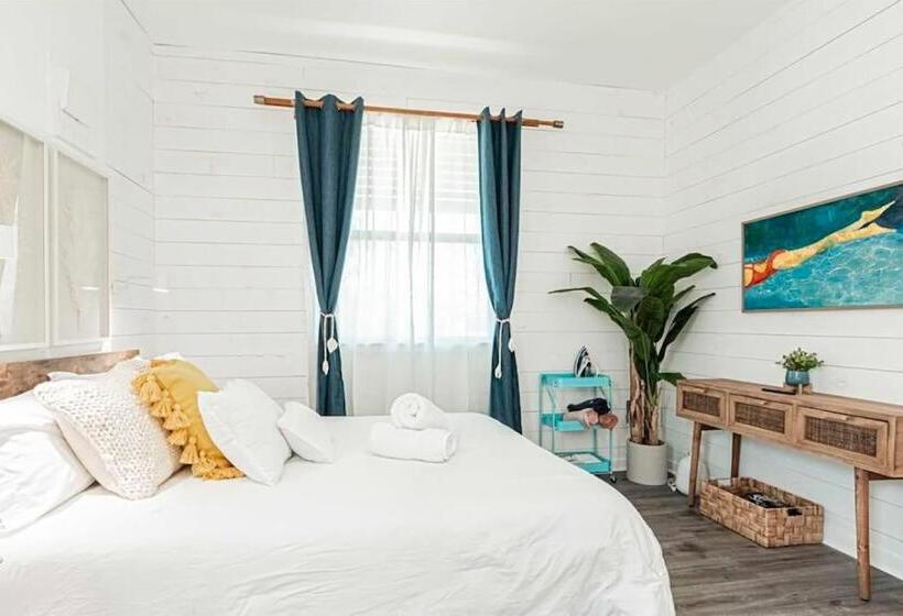 Пансион Vanderbilt Beach Studio