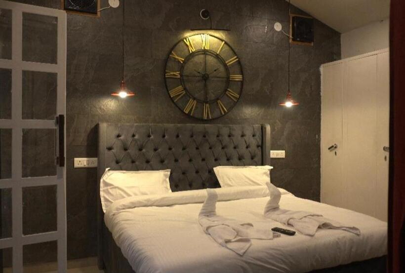 אתר נופש The Bohemian Casa Dehradun