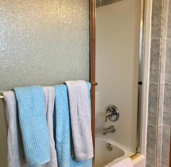 Rocky Mountain View Bed & Breakfast