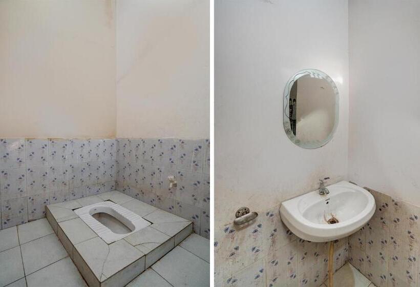 Spot On Hotel Live In