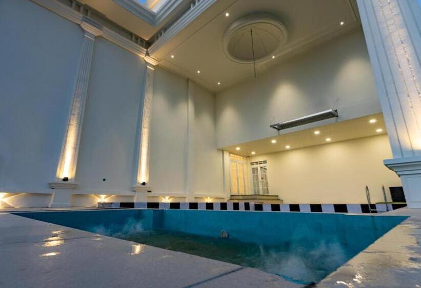 The Grand Monarch Hotel, Ujjain