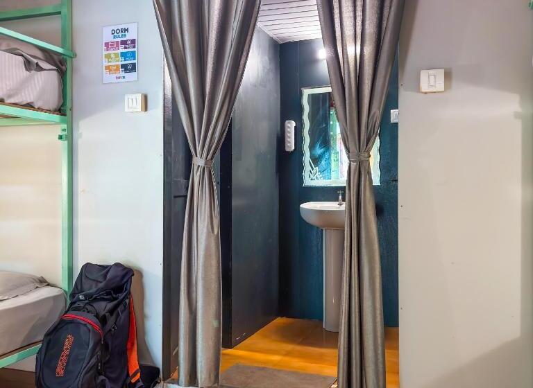 Traverse Luxe Hostel Palolem