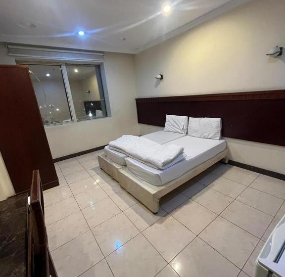 فندق كوثر الحياة الفندقية