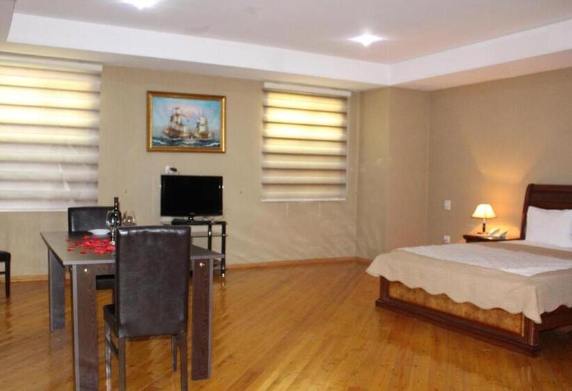 Aef Hotel And Restaurants