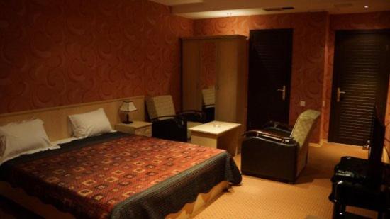 Aef Hotel And Restaurants