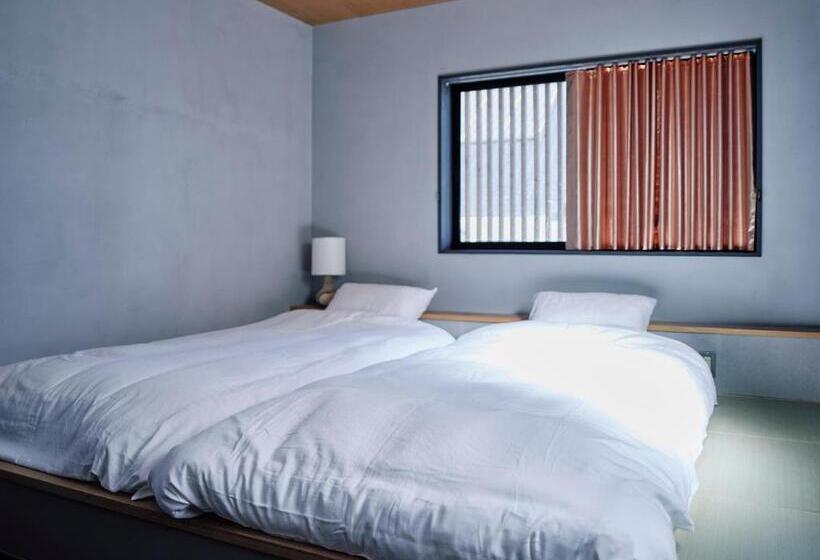 הוסטל 小鳩屋