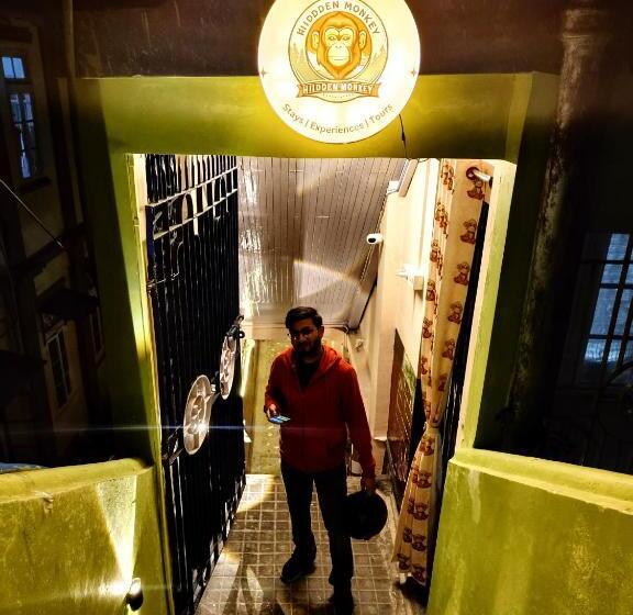 Общежитие Hidden Monkey Backpackers, Railway Station, Darjeeling