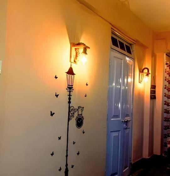 Общежитие Hidden Monkey Backpackers, Railway Station, Darjeeling