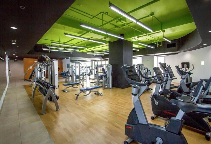 فندق صغير Ocean Views From Balcony Walk To Beach And Mall 3024