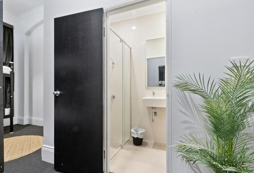 호스텔 Azzurro Pod Hotel City Darling Harbour