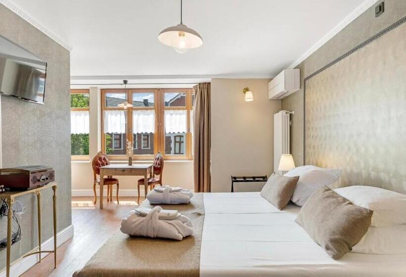 ベッドアンドブレックファースト Café René Borgloon