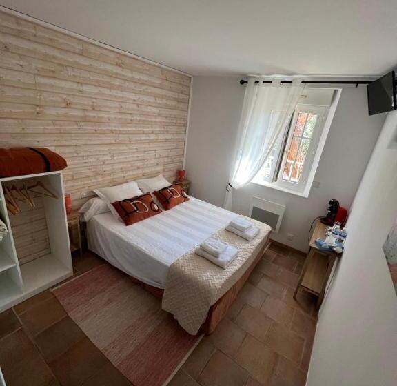 مبيت وإفطار Chambre D Hôte Les Murailles