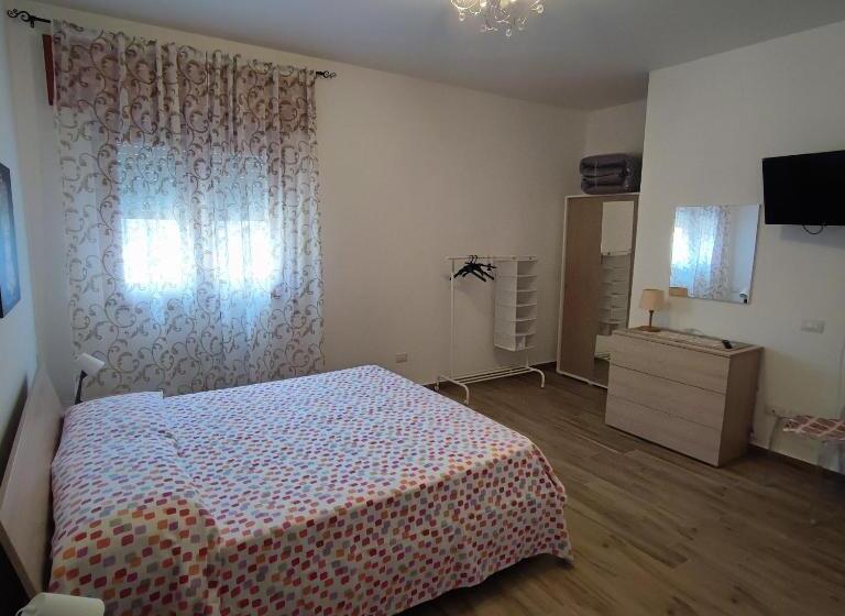 مبيت وإفطار Ciuri Ciuri