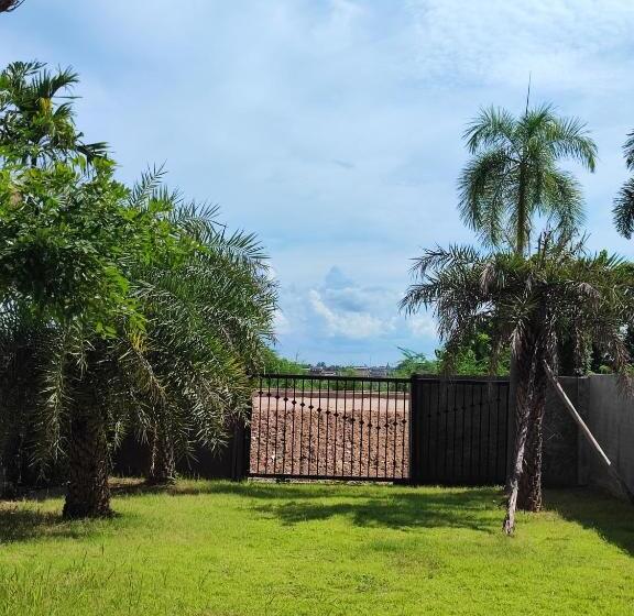 مبيت وإفطار Jenny Airport Lounge