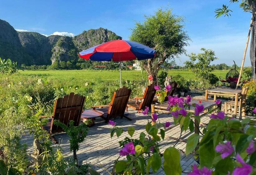 تختخواب و صبحانه Mountain Fields