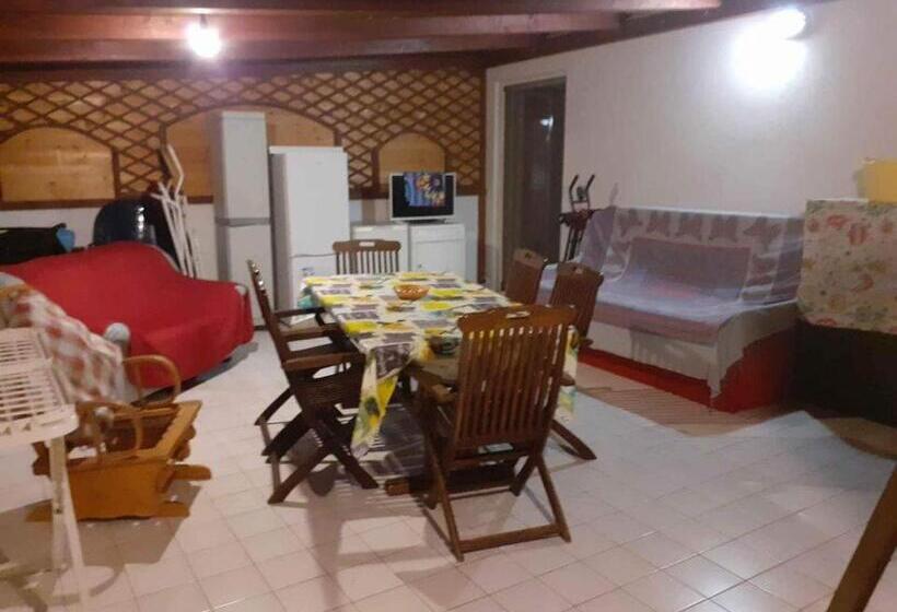 مبيت وإفطار Strett