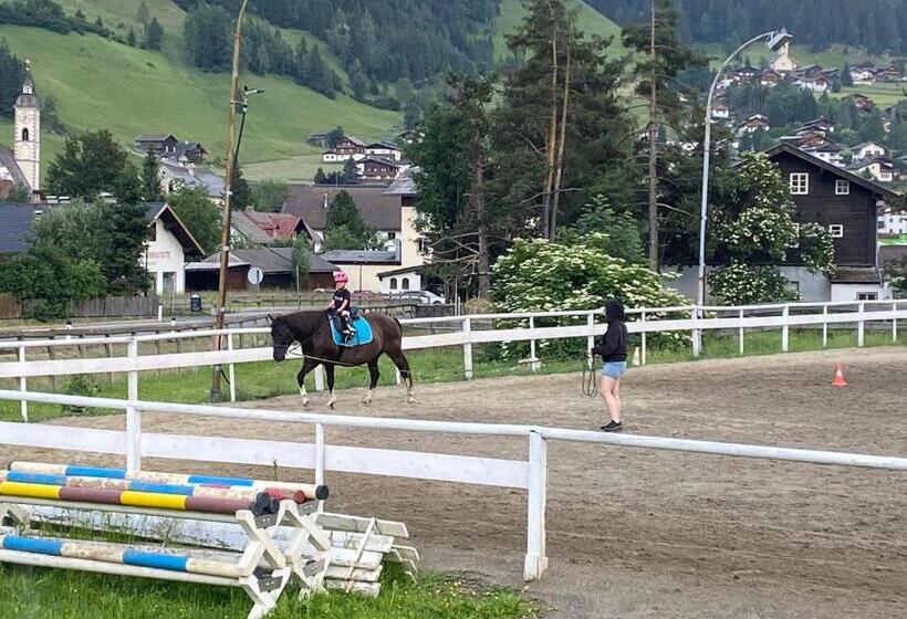 مبيت وإفطار Zimmer Haus Christina