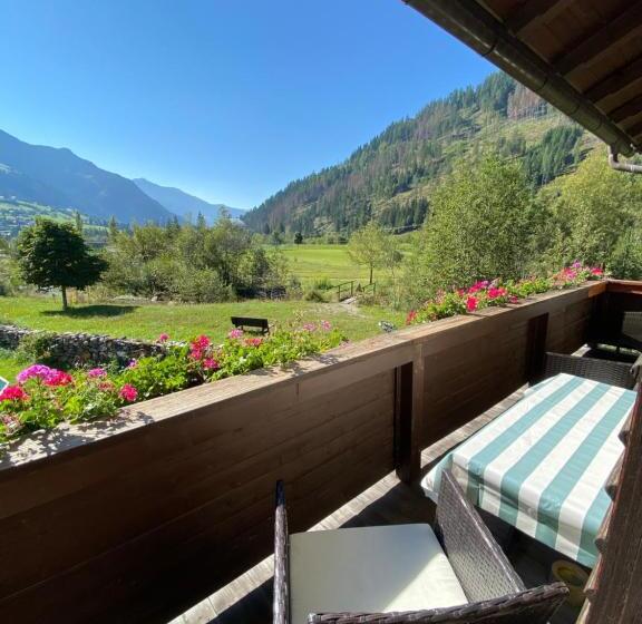 مبيت وإفطار Zimmer Haus Christina