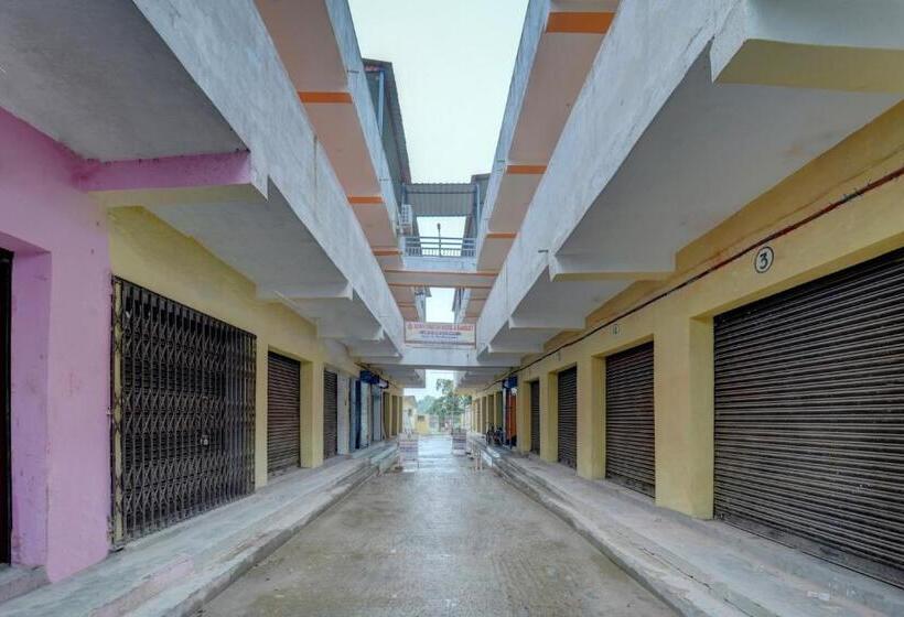 Super Collection O Siddhi Vinayak Hotel & Banquets