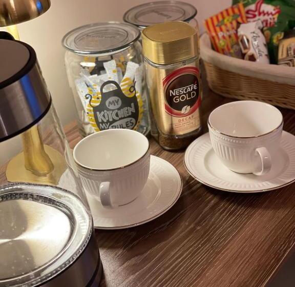 酒店 استديو عائلي بمدخل خاص ودخول ذاتي